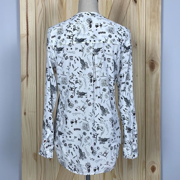 RW&CO Blouse Top White with black love motif print Size M - Picture 2 of 16